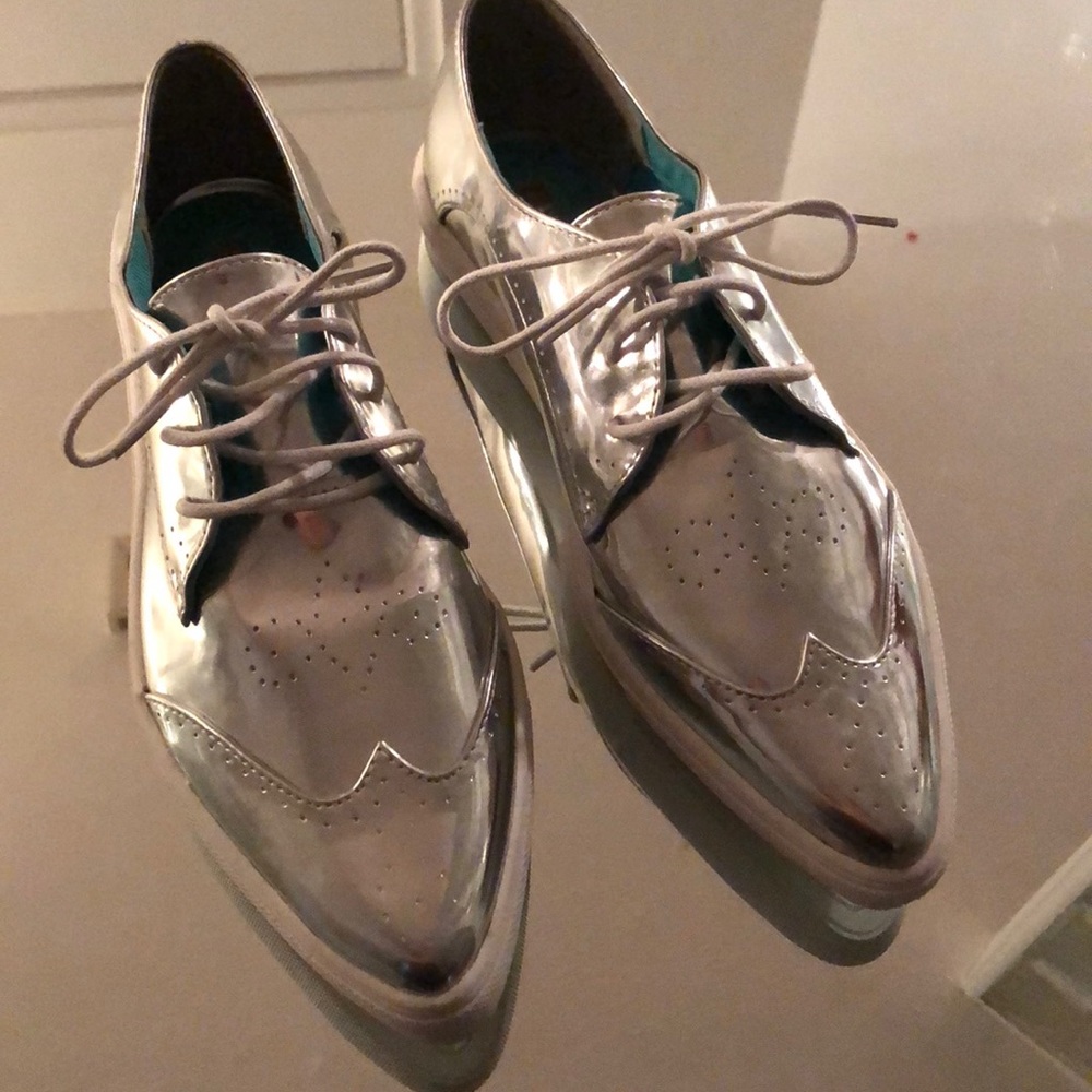 Shiny silver shoes New without tags
